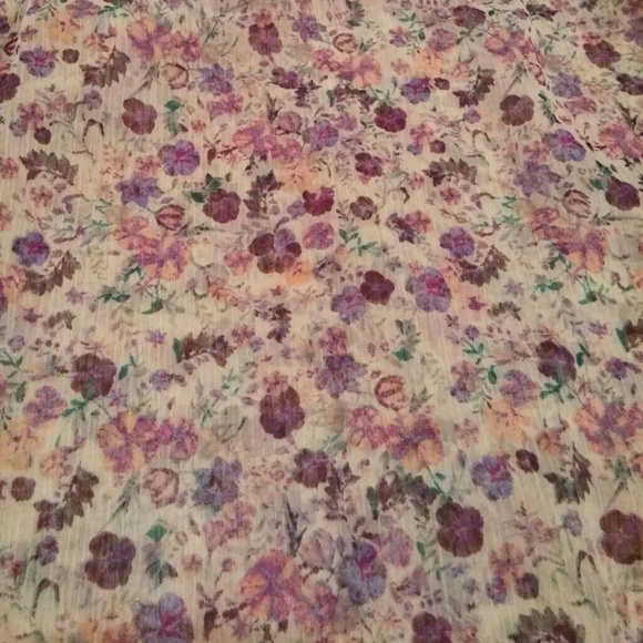 Princess Vera Wang Floral Top - Picture 3 of 3