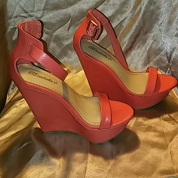 TANGERINE WEDGE HEELS??