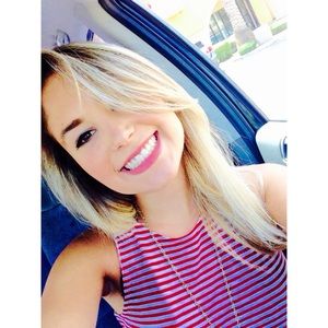 Meet your Posher, Emily