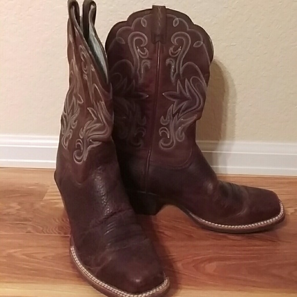 Brown Ariat Boots