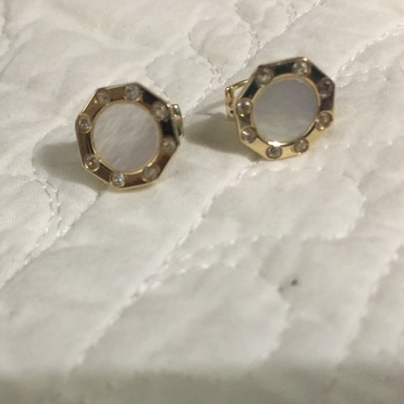 Gold earring - Picture 2 of 3