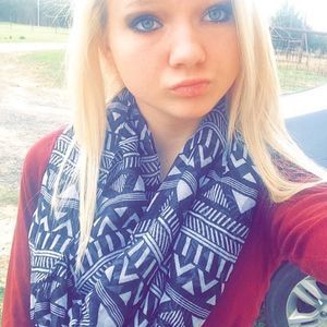 Meet your Posher, Karlee