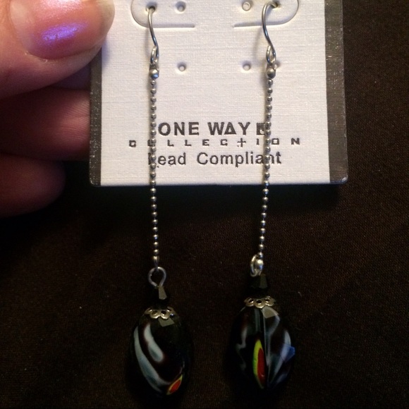 NWT Dangle Earrings.  Must Bundle