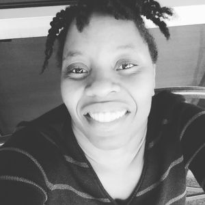 Meet your Posher, Angie