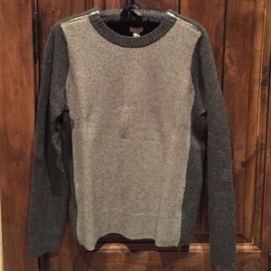 Cute 2 color zipper sweater