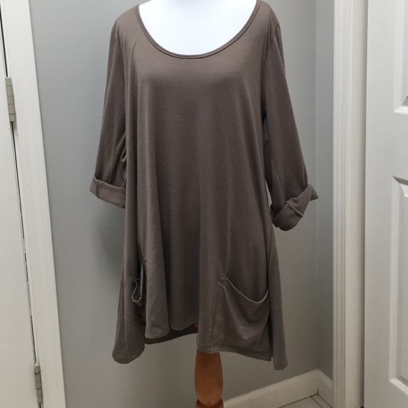 Brown loose top