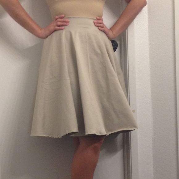 Mimi Cariño Dresses & Skirts - Sandy Grey