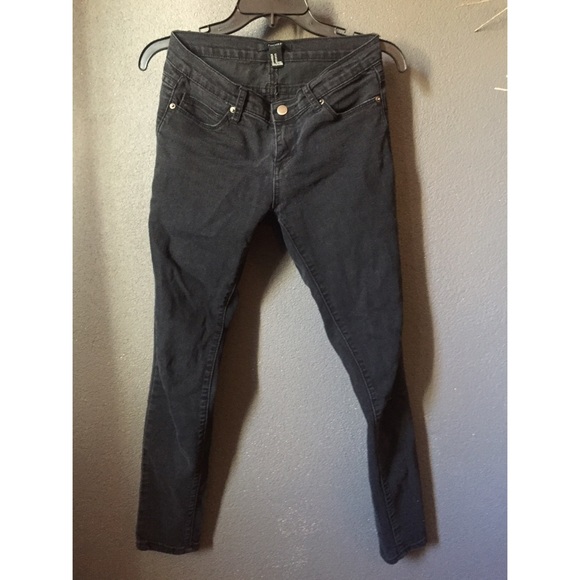 Black Skinny Jeans