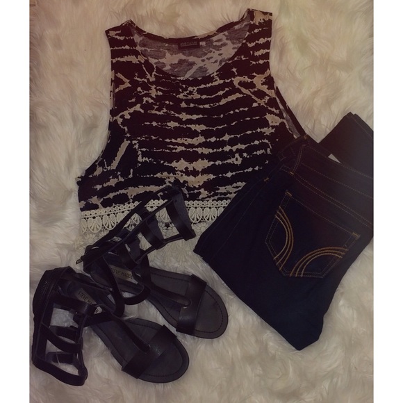 Love Culture Cropped Lace Shirt