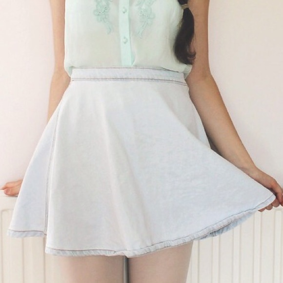 LIGHT WASH DENIM CIRCLE SKIRT