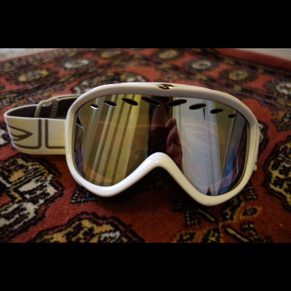 Smith goggles