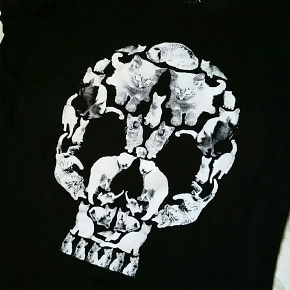 Loot Crate Tops - Loot Crate Skull Cat Black Fitted Tee