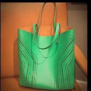 Stella and Dot Filmore tote