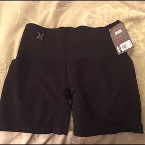 Yummie Tummie shape wear