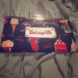 Betsey Johnson Betsyville ice cream 🍦🍧clutch