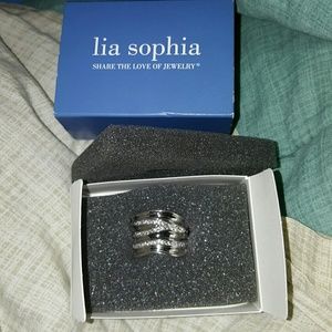 Lia Sophia revved up silvertone ring