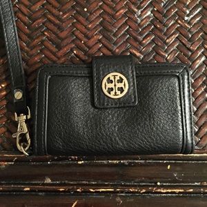 Tory Burch smartphone Wristlet- Like New!