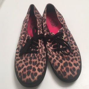 Vans leopard sneakers