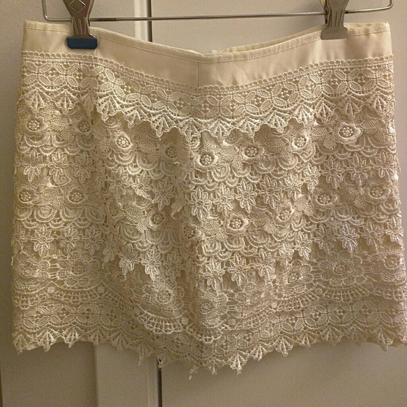 Lace Skirt! Size | XS