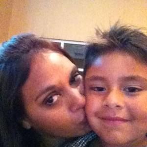 Meet your Posher, Ofelia