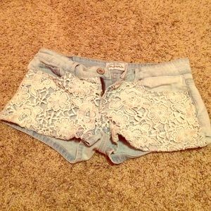 Lace Aeropostale shorts!