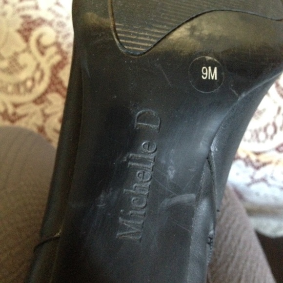 Black leather boots - Picture 2 of 4