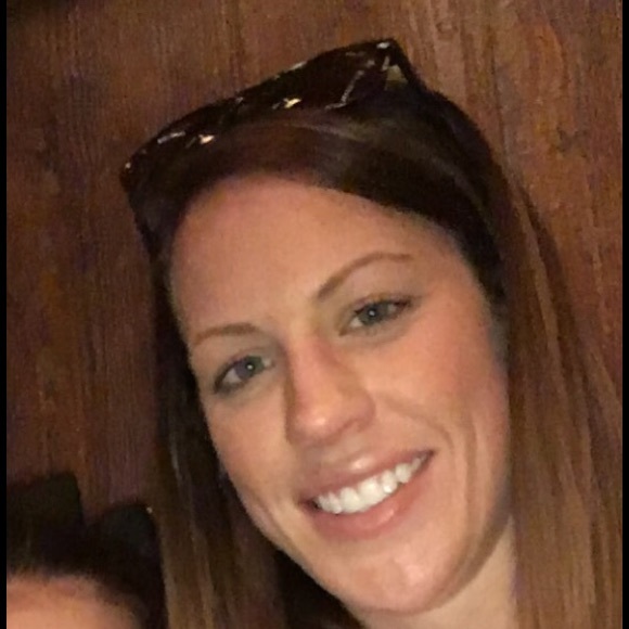 Meet your Posher, Ashley - Picture 1 of 1