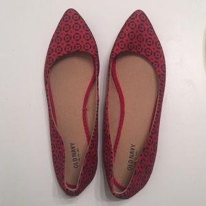 Red and black pointy toe flats