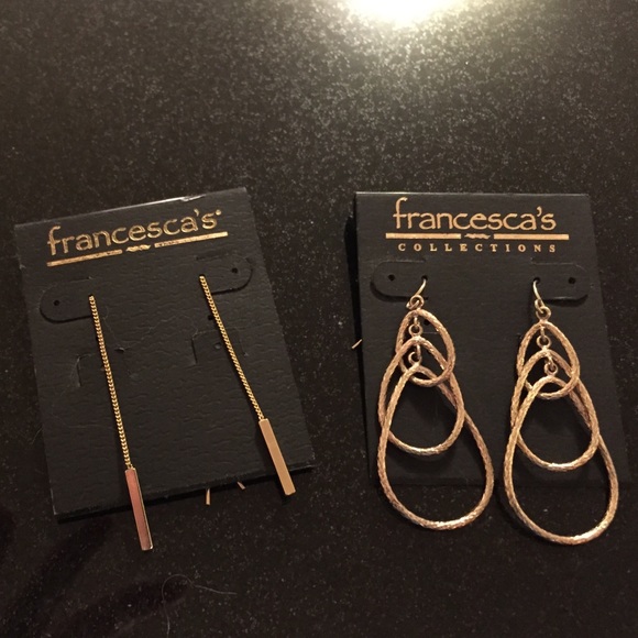 Set of gold Francesca's earrings