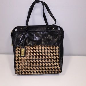 Beautiful Badgley Mischka hand bag