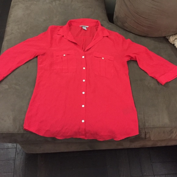 Quarter sleeve button up blouse