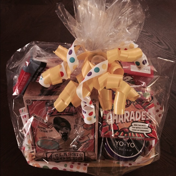 Donated locally🆒Gift Basket-"family fun night"