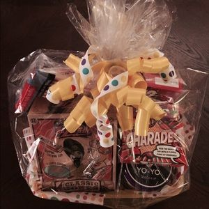 Donated locally🆒Gift Basket-"family fun night"