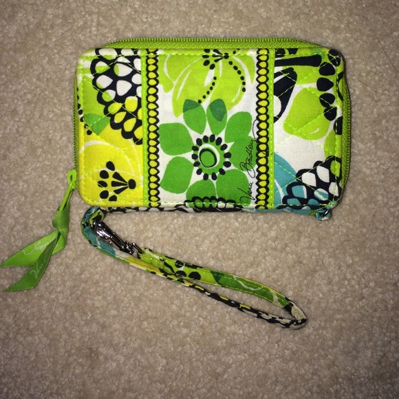 Vera Bradley Handbags - Vera Bradley Smartphone Wristlet