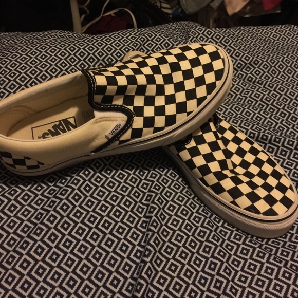 Women's VANS slip on checkered shoes