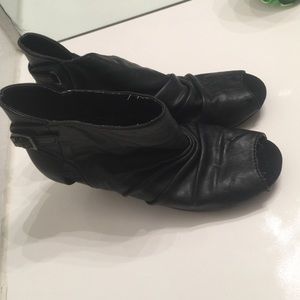 Black peep toe boots