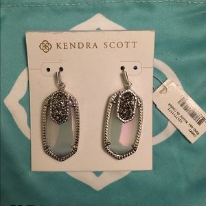 NWT Kendra Scott Emmy Earrings