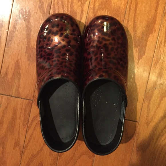 Sanita Bliss Women's Brown Leopard Clog