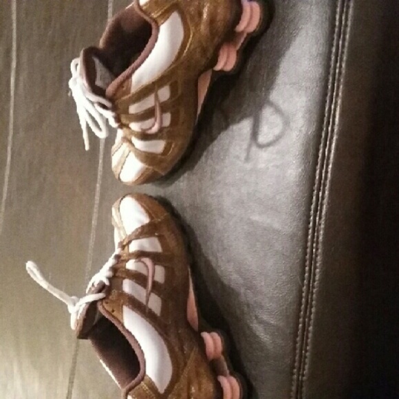 *SOLD* Nike Shox - Picture 2 of 4