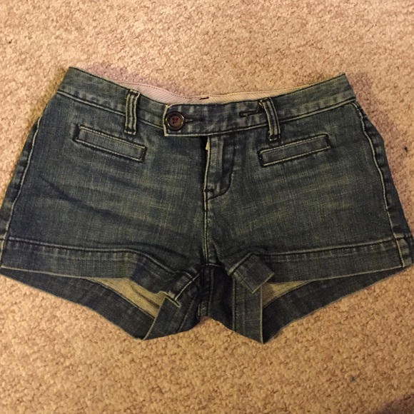 Dark denim shorts - Picture 1 of 4