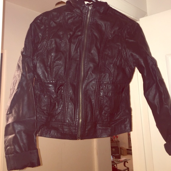 Leather bomber jacket Sz medium w hood