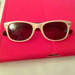 Ray ban wayfarer sunglasses