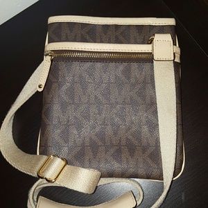 Authentic Michael Kors crossbody