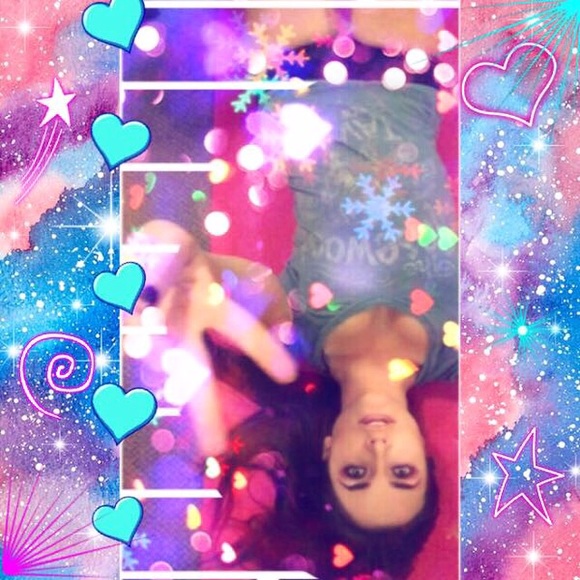 Meet your Posher, Christina - Picture 3 of 4