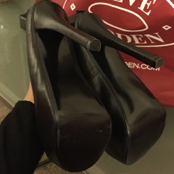 Sold 🚫🚫🚫🚫🚫🚫Steve madden Bansky heels - Picture 3 of 3