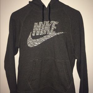 nike hoodie small