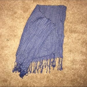 Navy scarf with thin white stripes