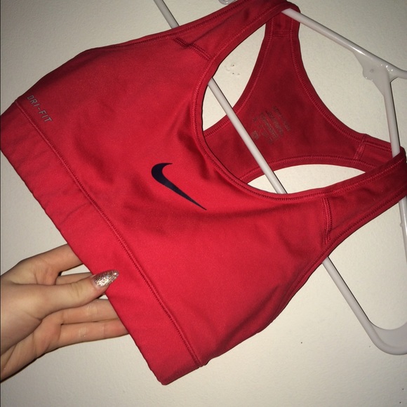 red nike sports bra xsmall