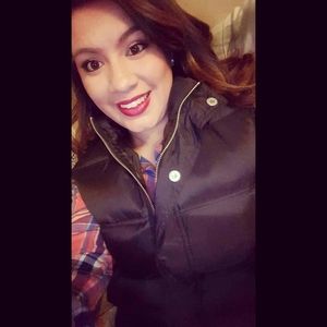 Meet your Posher, Kimberly