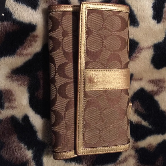 Coach wallet